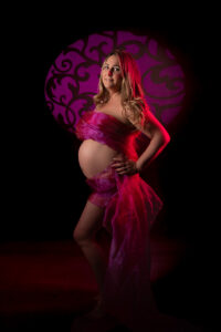 sylvie jacquelin photographe de studio La Ciotat Marseille maternité grossesse future maman famille